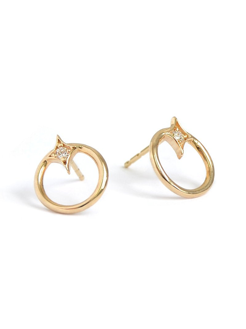Anzie 14k yellow gold Jac+Jo gothic open circle studs with diamonds