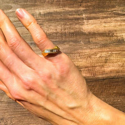 Vintage & Estate 18k yellow gold white diamond baguette twisted pinky ring, size 5