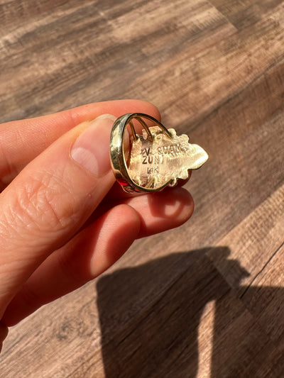 Vintage & Estate 14k yellow gold Zuni Native American tribe coral ring, inlay, size 5.5