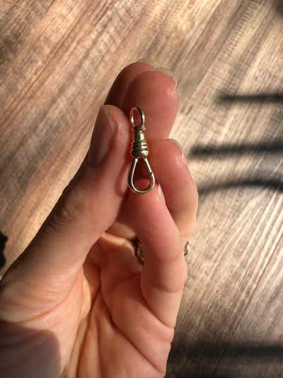 ESTATE 14k Yellow Gold Antique Dog Clip Charm