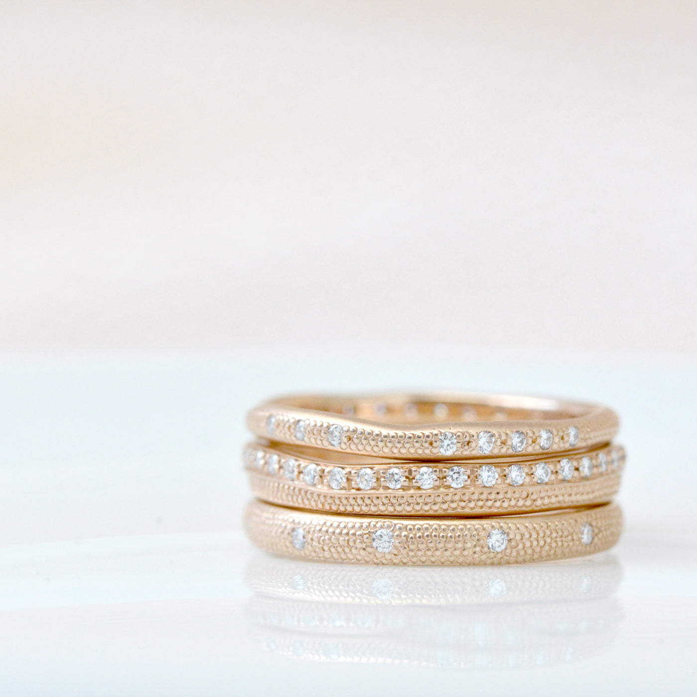 18k yellow gold textured diamond ring